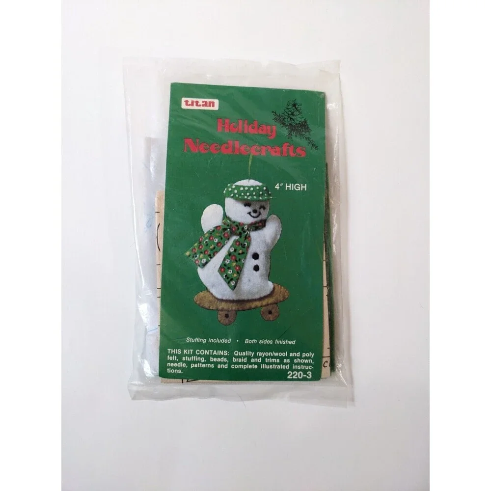 Vintage Titan Holiday Needlecrafts Felt‎ Ornament Kit Skateboarding Snowman NOS